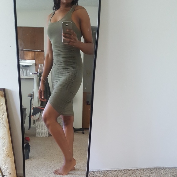 Dress - Picture 1 of 2